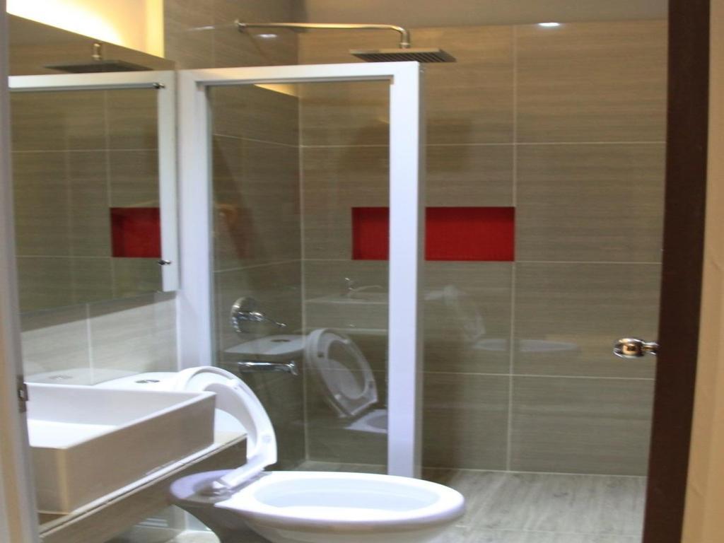 Sumo Asia Hotels - Davao Phòng bức ảnh